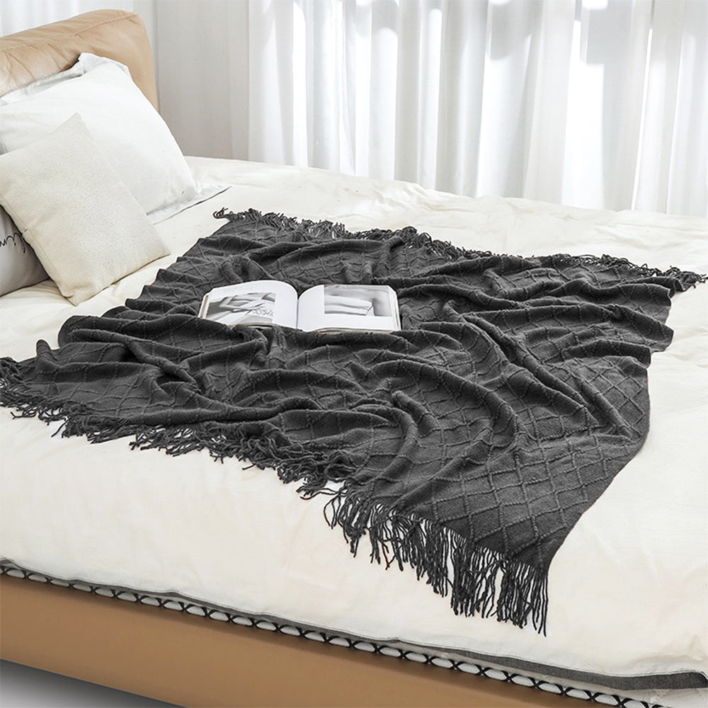 Knitted Throw Blanket With Tassels